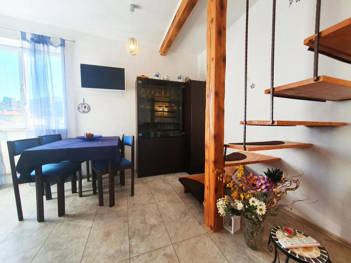 Senka Apartment Ika