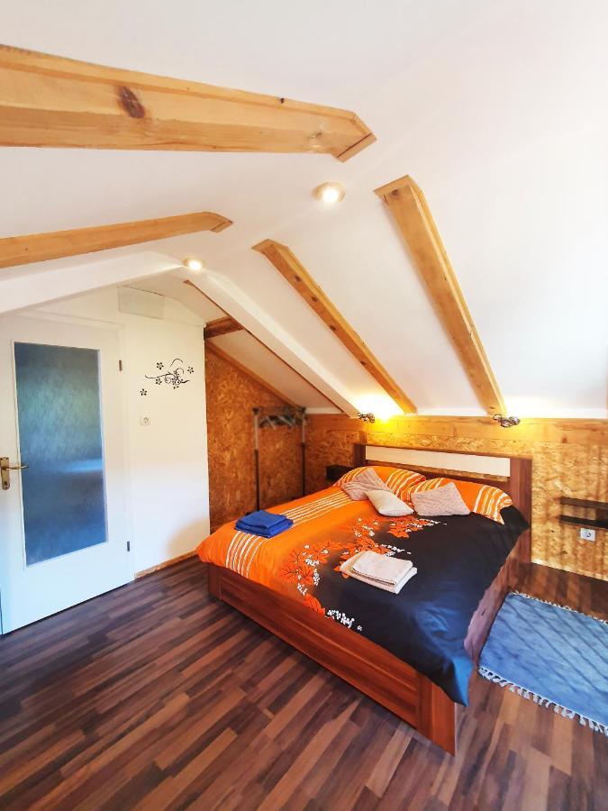 Senka Apartment *