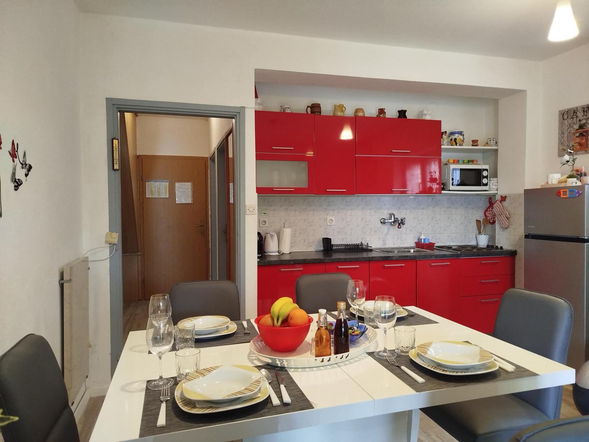 Senka Apartment Ika